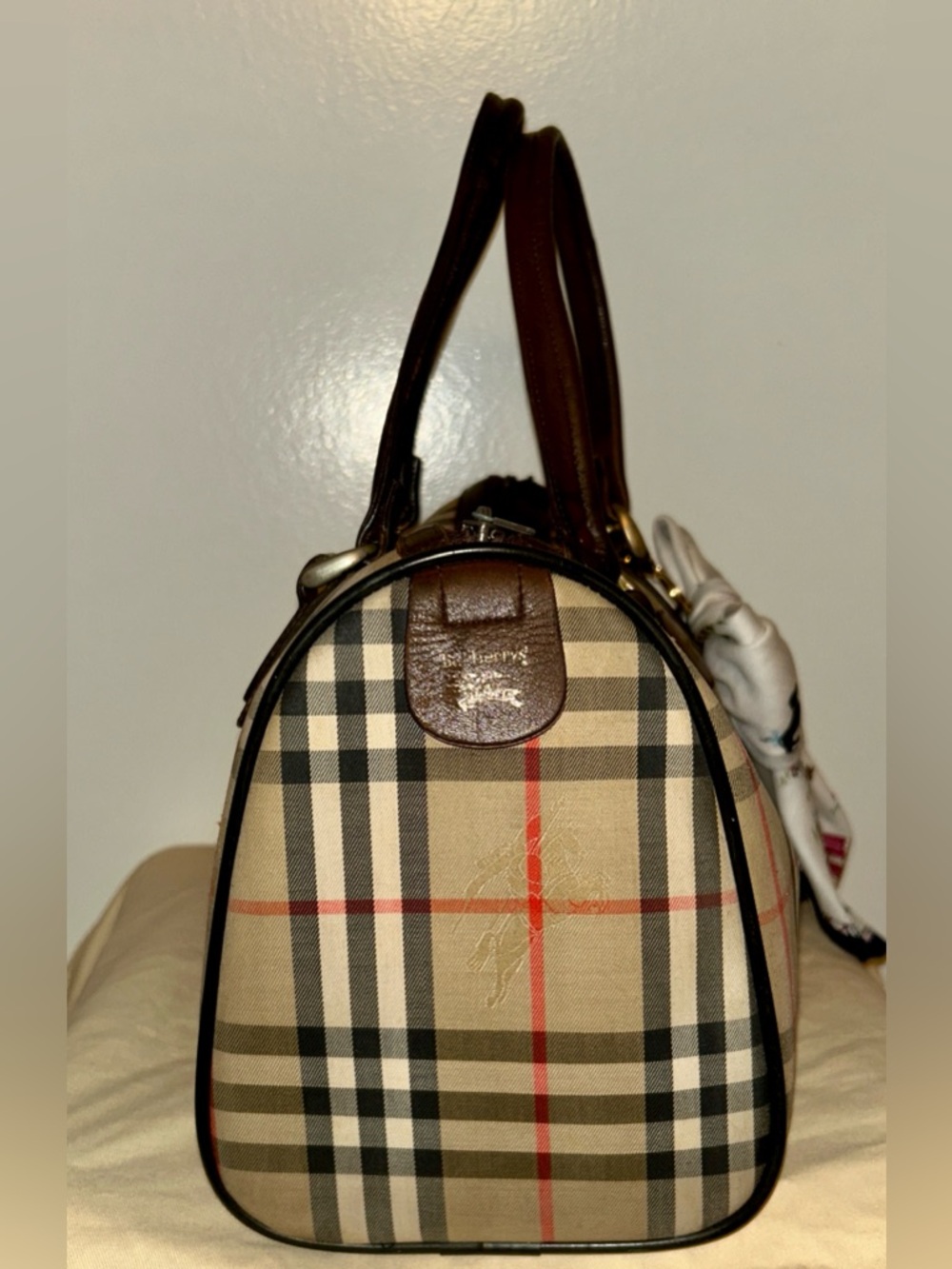 BURBERRYS Nova Check Canvas &
Leather Handbag. With Burberrys Handkerchief. - Picture 4 of 13